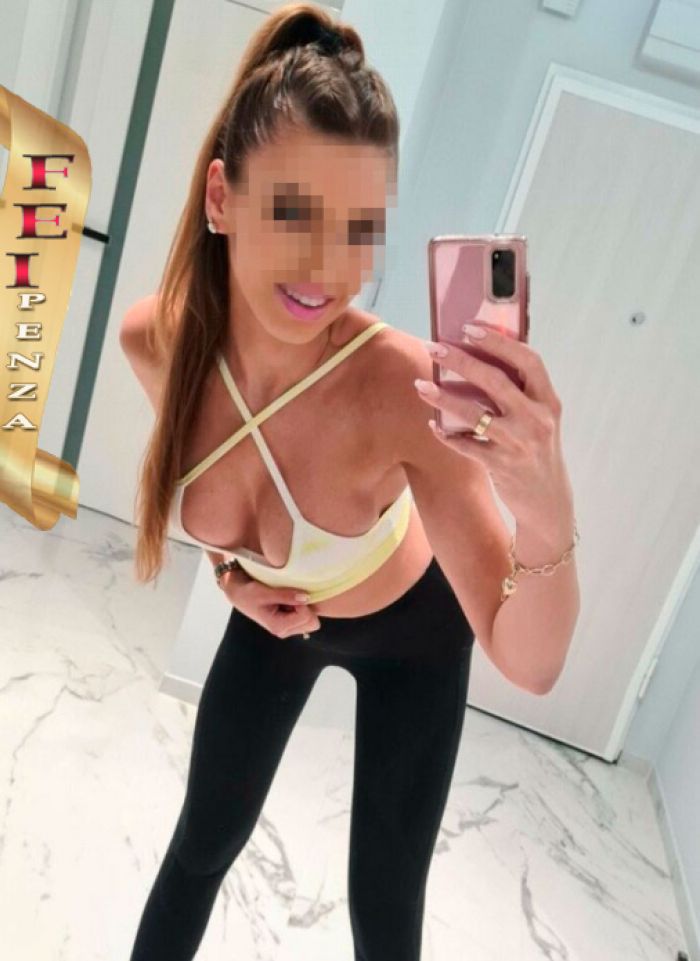   ,  +7 (995) 590-9911